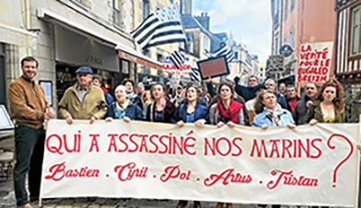 Manif d'opérette ! Typo "celtique" et drapeau breton